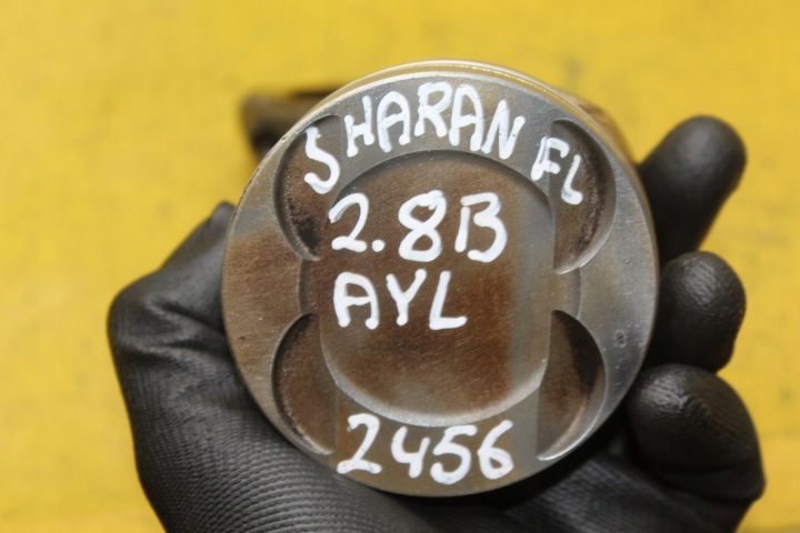PISTON BIELLE BIELLE 81L58 SHARAN RESTYLAGE 2.8 B AYL 021E
