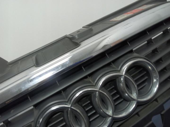 AUDI A4 B7 CALANDRE RADIATEUR GRILLE 8E0853651J