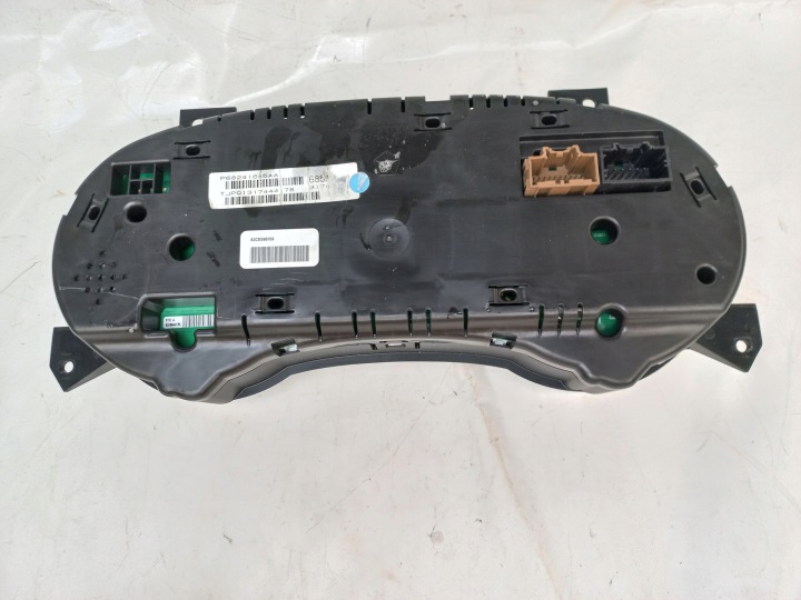 GRAND CARAVAN 15-18 COMPTEUR COMPTEUR 68241685AA