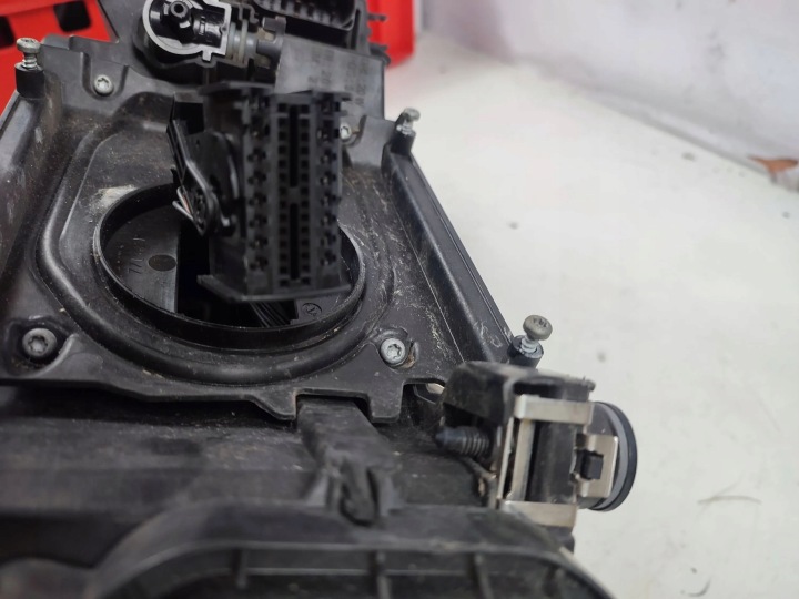 PROJECTEUR AUDI Q7 4M 4M0941036