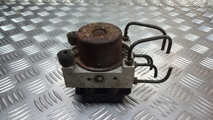 POMPE ABS MITSUBISHI LANCER VII 1.6 MN116261 B38W