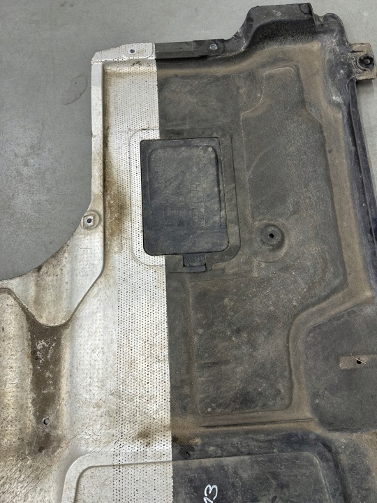 PLAQUE PROTECTION SOUS BOÎTES VITESSE E CLASSE W213 LIFT A2135206100