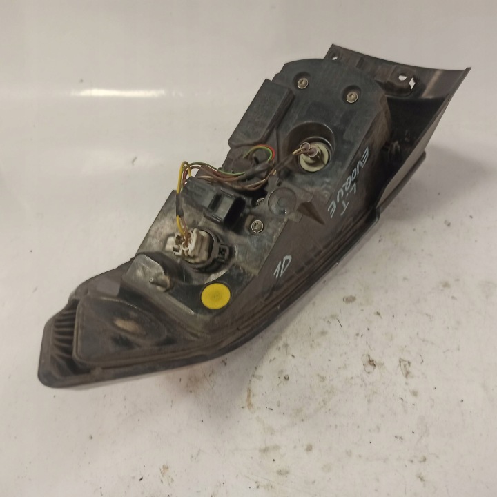 LAND ROVER EVOQUE PHARE GAUCHE ARRIÈRE 178926 ENDOMMAGÉE