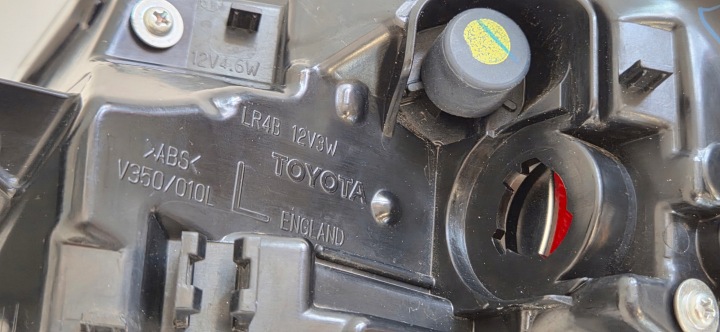 PHARE GAUCHE ARRIÈRE ARRIÈRE TOYOTA COROLLA E21 XII 2018- HAYON
