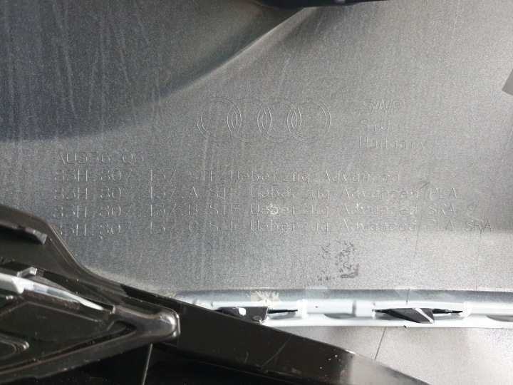 AUDI Q3 III 83H 25- PARE-CHOCS AVANT AVANT 6 X PDC 83H807437