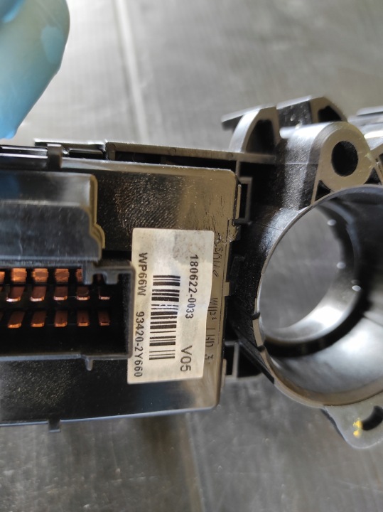 HYUNDAI I40 COMMUTATEUR COMPOSITE MANETTES 93410-3Z200 180703-0020