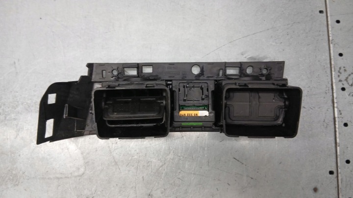 GRILLE CONDUIT D'AIR OPEL MERIVA A I 03R 1.6B