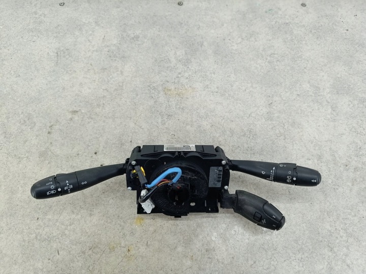 COMMUTATEUR COMPOSITE PEUGEOT 207 96661296XT VALEO 1.4 VTI