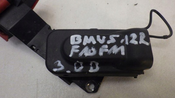 SERRE-CÂBLE POSITIVE BMW 5 F10 F11 3.0 D 9192666