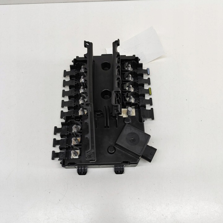 MERCEDES-BENZ C W205 2016 CHÂSSIS MODULE FUSIBLES