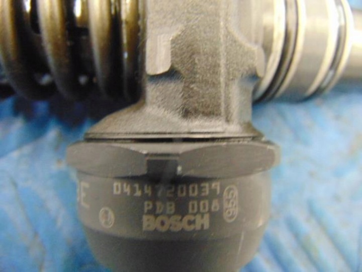 VOLKSWAGEN GOLF IV 1.9TDI INJECTEUR DIESEL 0414720039
