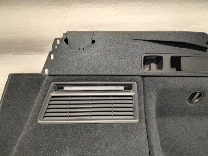 AUDI Q5 80A COLLECTEUR GARNITURE COUVERCLES DE COFFRE DROIT ARRIÈRE 80A863880S
