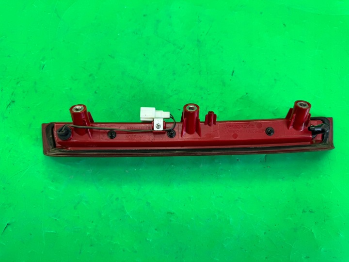 TROISIÈME SUPPLÉMENTAIRE LANTERNE STOP 92701-1H3 KIA CEED I 1 06-12 UNIVERSEL