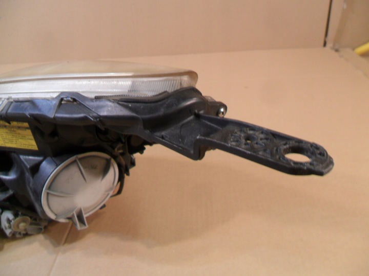 PROJECTEUR GAUCHE XÉNON LEGACY OUTBACK IV '09-14