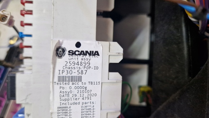 SCANIA OE 2594899