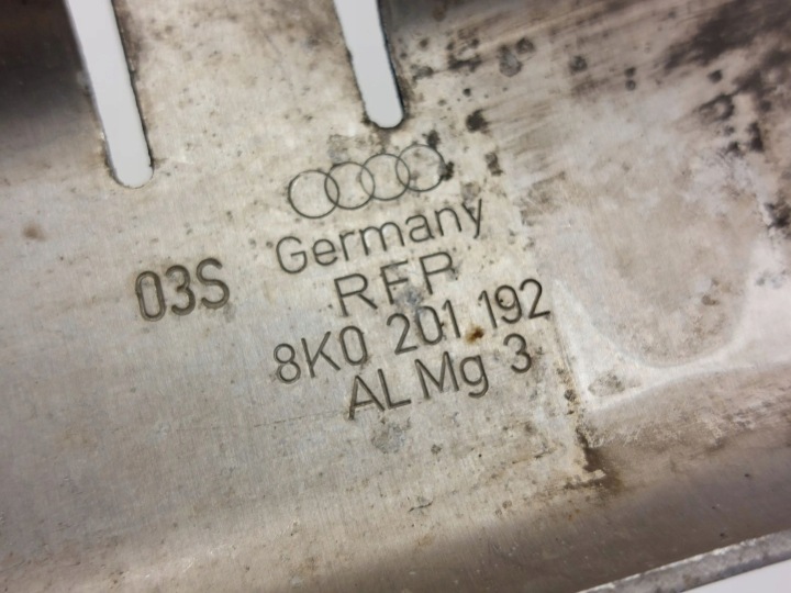 AUDI A4 S4 B8 8K 2009 AUTRE PIÈCES CHAMBRES MOTEUR