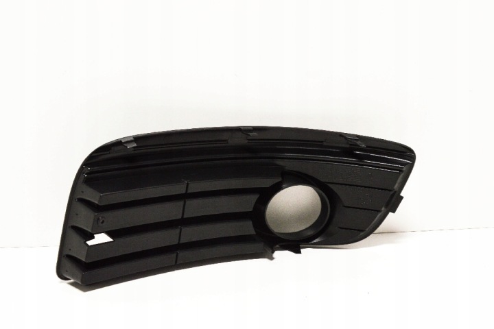 VOLKSWAGEN GOLF MK5 GT GRILLE ANTIBROUILLARD AVANT DROITE 1K0853666R9B9