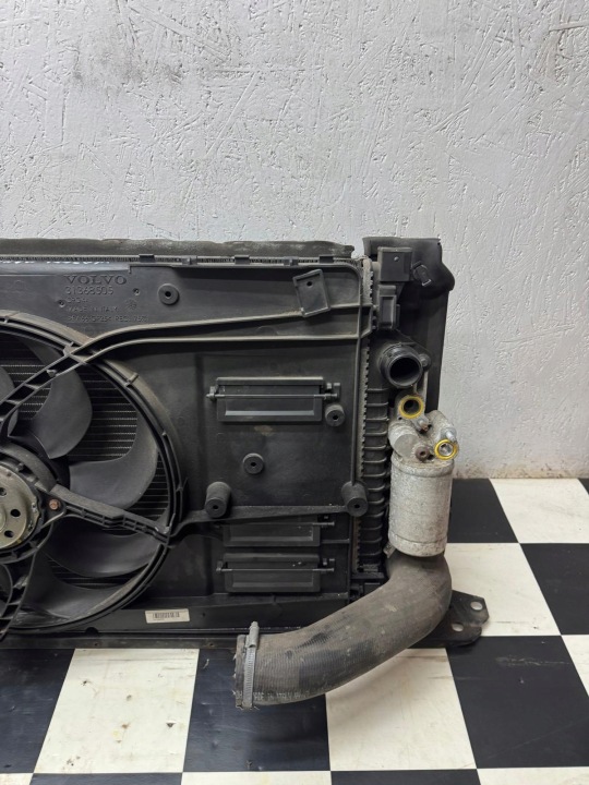 ENSEMBLE RADIATEUR EAU VENTILATEUR VOLVO S60 II V60 2011-2018 2.0 D3 D4
