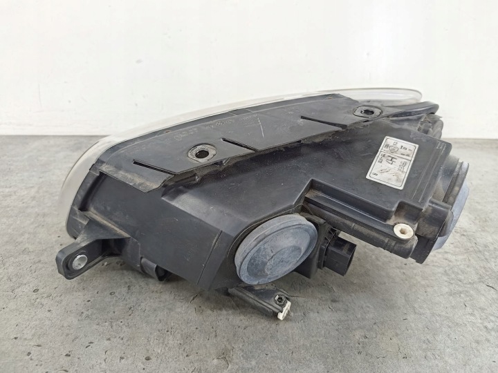 PHARE AVANT DROITE VW PASSAT B6 20-A733 20-6739 TYC