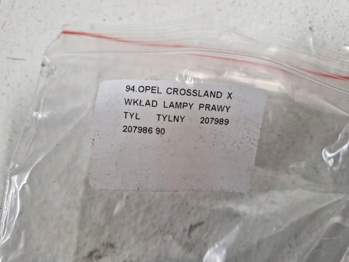 OPEL CROSSLAND X DOUILLE D'AMPOULE DROIT ARRIÈRE ARRIÈRE 207989 207986