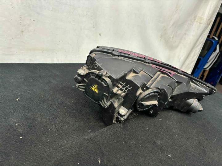 PHARE AVANT AUDI A4 S4 B9 2017