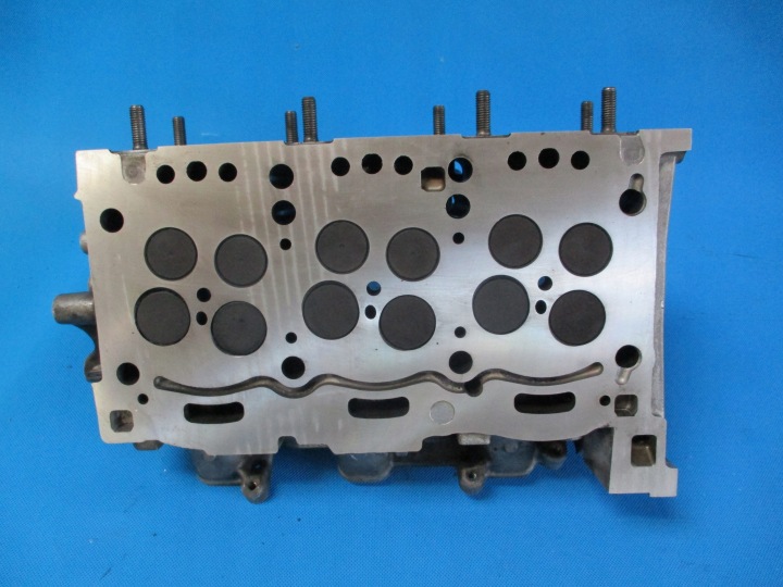 CULASSE GAUCHE AUDI A6 C6 2.7 TDI 0593F