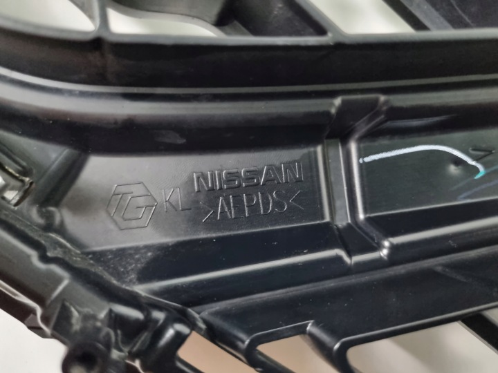 NISSAN MICRA K13 LIFT CALANDRE RADIATEUR GRILLE 62310-3HN0A