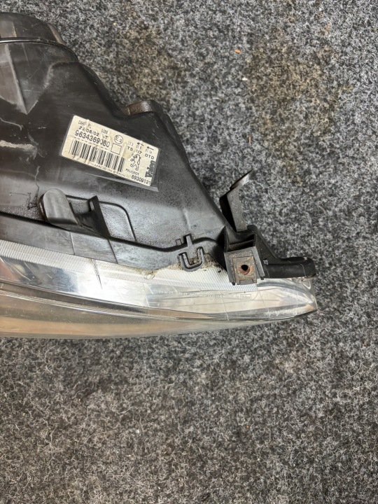 PEUGEOT 307 PHARE DROITE AVANT 9634369080