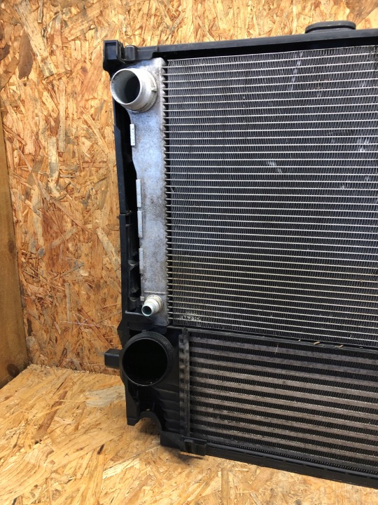 BMW F10 F11 F12 F13 RADIATEUR DÉSHYDRATEUR ÉCHANGEUR AIR-AIR CHÂSSIS 7594742 8509174