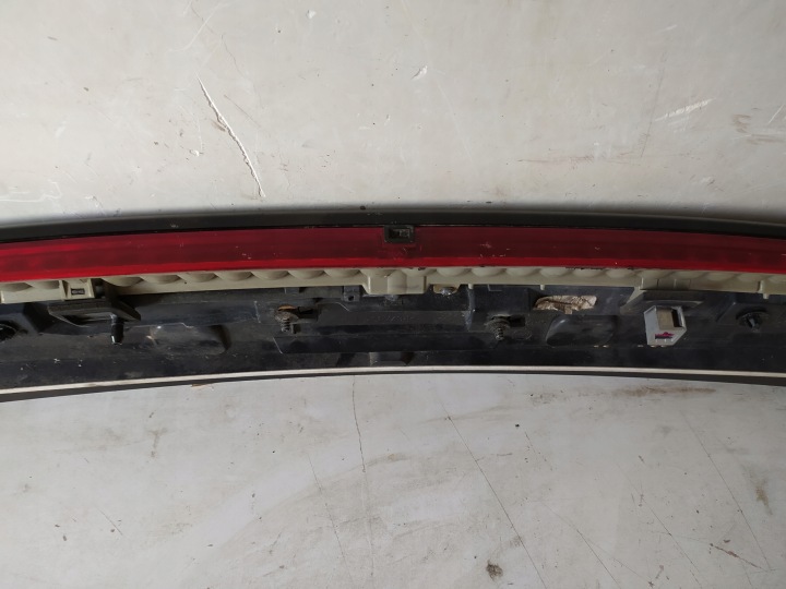 TROISIÈME LANTERNE STOP SPOILER COUVERCLES DE COFFRE MERCEDES W211 UNIVERSEL LIFT