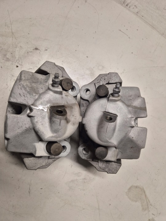 ÉTRIER DE FREIN DE FREIN AVANT AVANT GAUCHE DROIT BMW E90 E89 E84 2.0D 3.0I 3.0D