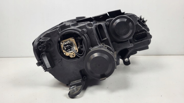 PROJECTEUR PHARE AVANT GAUCHE VW VOLKSWAGEN PASSAT B7 3AB 2010-2014