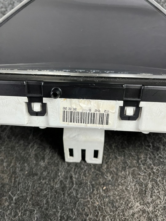 MERCEDES W168 A-KLASA COMPTEUR TABLEAU DE BORD A1685404811