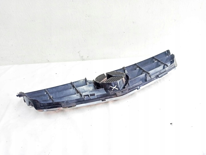 MERCEDES-BENZ CLK A209 C209 2003 GRILLE DE RADIATEUR