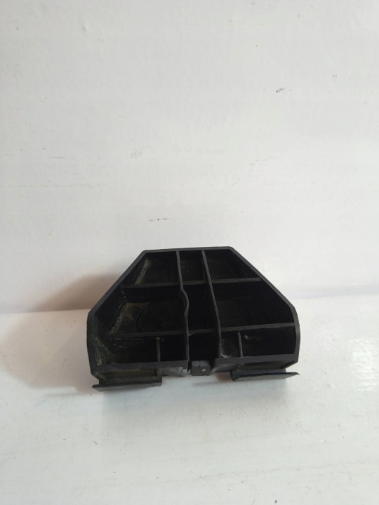 GLISSIÈRE PARE-CHOCS ARRIÈRE TOYOTA AVENSIS T250 ARRIÈRE CÔTÉ GAUCHE 2005
