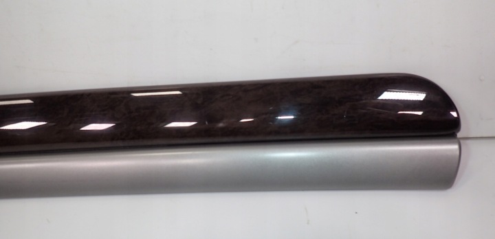 MOULURE PORTES DROIT ARRIÈRE A8 D3 LONG 4E4867420N 3J3