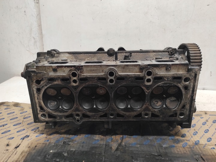 CHRYSLER PT CRUISER 00- 2.0 CULASSE 4667086AB