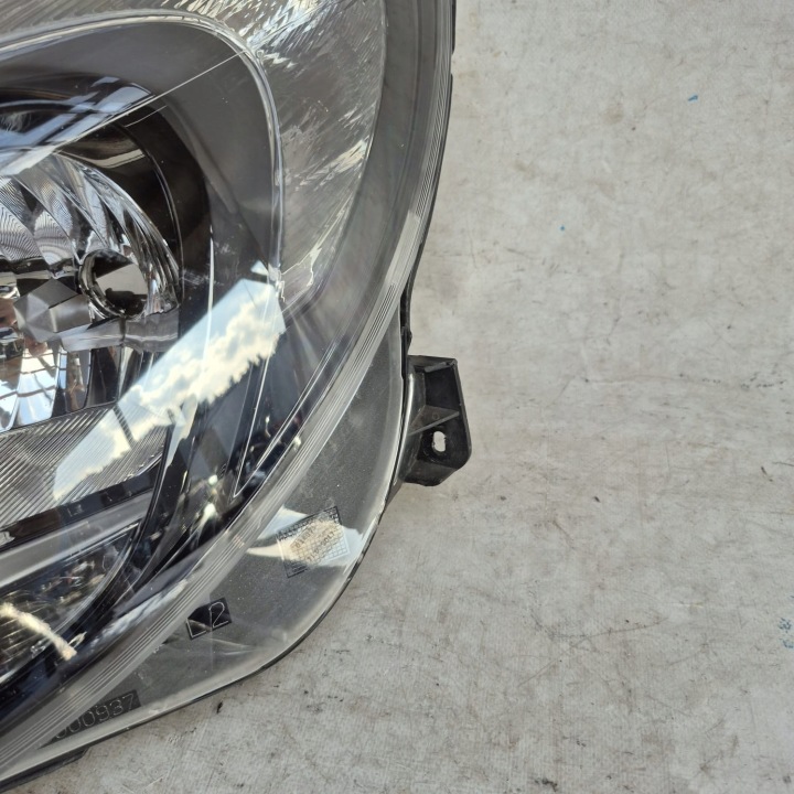 OPEL CORSA D LIFT 11- PHARE GAUCHE AVANT AVANT ORDINAIRE 13446801