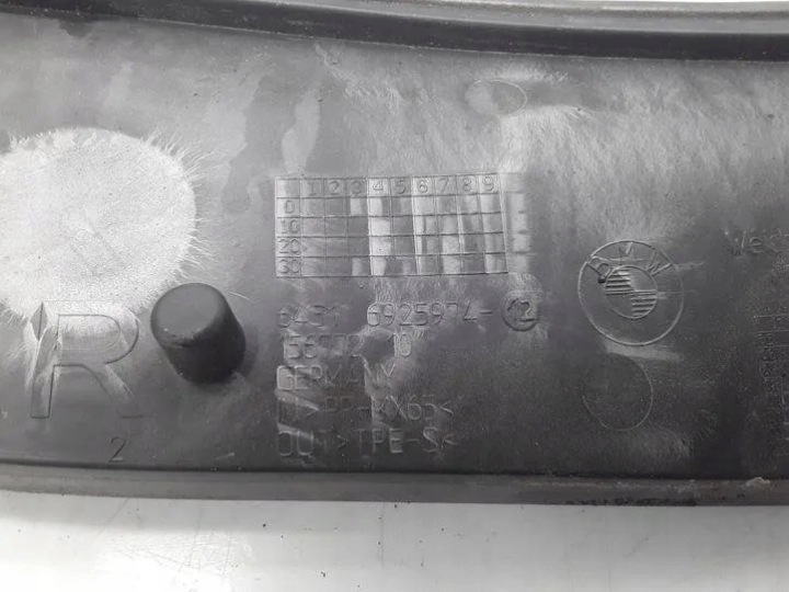 PLASTYK ESSUIE-GLACES AVANT BMW 1 (E87) 64316925974 2.0L DIESEL 100KW