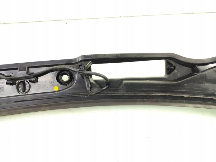 PLASTYK ESSUIE-GLACES AVANT BMW 3 TOURING (E91) 6928623 3.0L DIESEL 2010