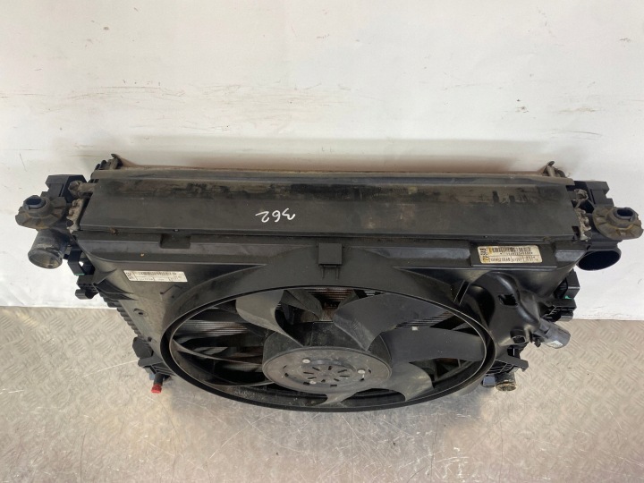2015 JEEP GRAND CHEROKEE ENSEMBLE RADIATEURS 55038004AF