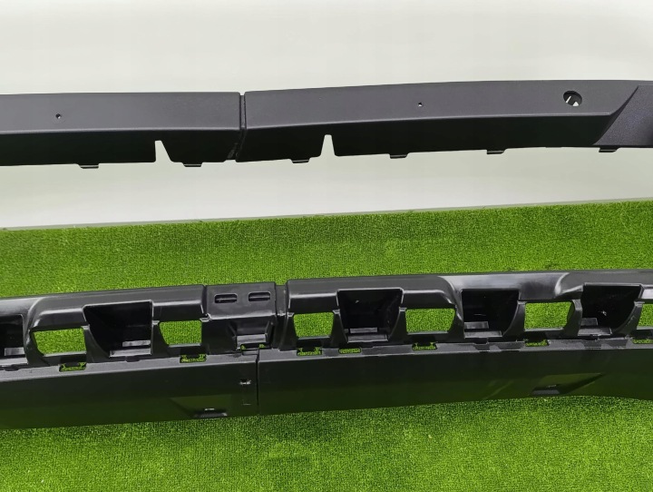 BMW X1 U11 SPOILER DOUBLURE INFÉRIEURE BAS PARE-CHOCS AVANT EN BON ÉTAT