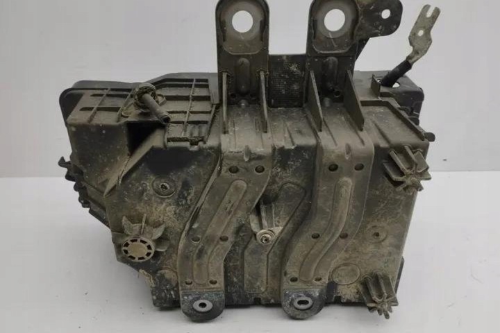SUPPORT BATTERIE NISSAN JUKE (F16) 648945022R 1.6L HYBRID 105KW 2023