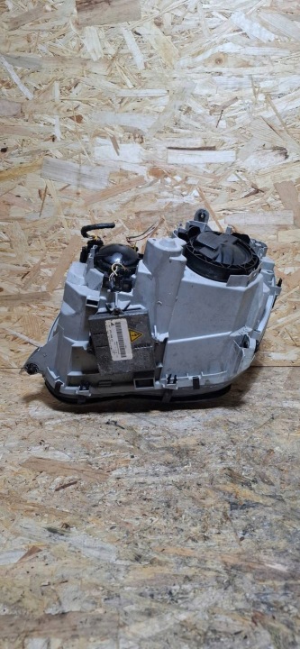PHARE AVANT GAUCHE 0301166275 MERCEDES C-KLASA
