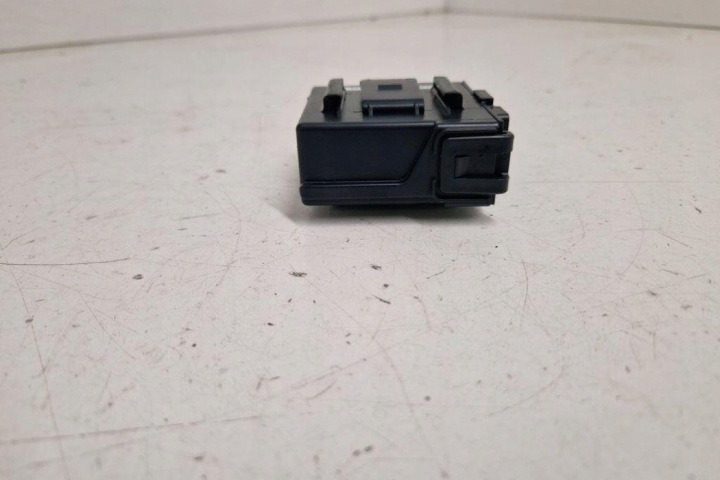 CONTRÔLEUR POMPES ABS NISSAN X-TRAIL (T32_) 476A04MS0A 1.6L GASOLINE 120KW