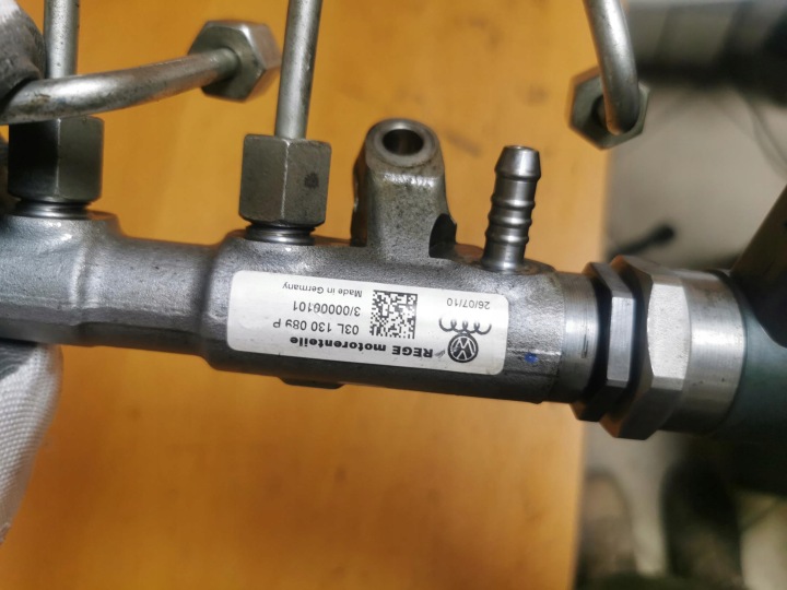 MOULURE INJECTION VW TIGUAN I 5N 03L130089P 2.0 TDI