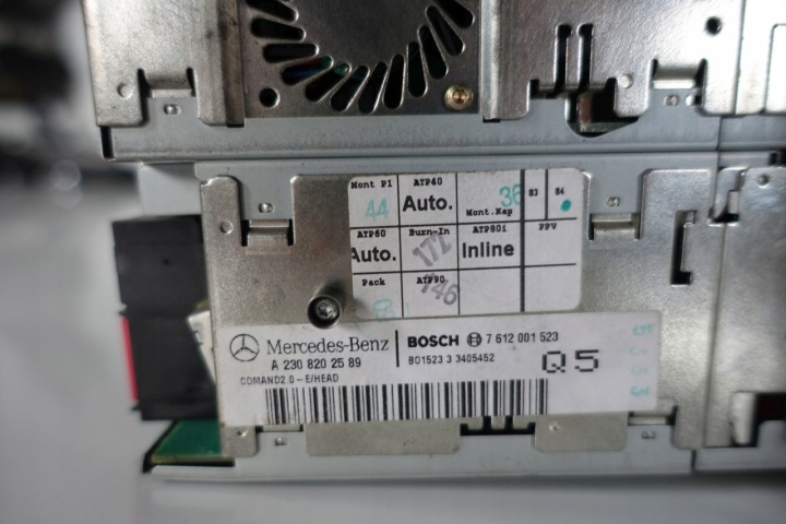 MERCEDES R230 SL COMAND RADIO NAVIGATION 2308202589