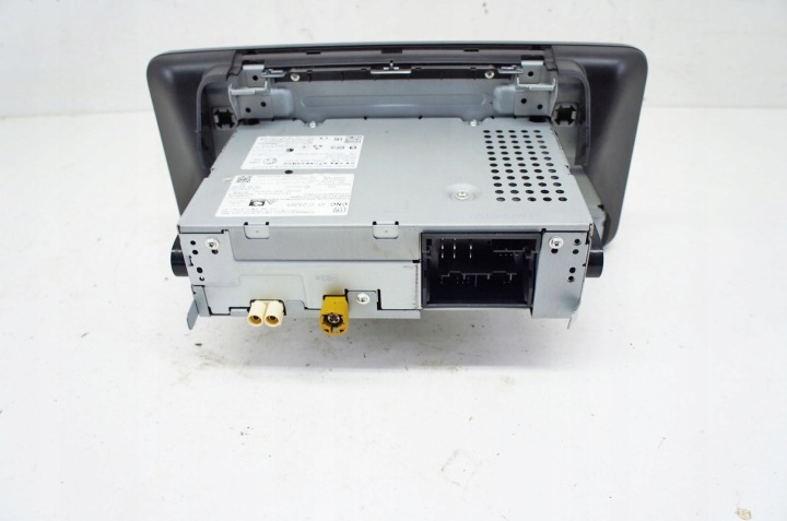 TP049 SKODA SCALA RADIO ÉCRAN MONITEUR NAVI 654035871B EUROPE