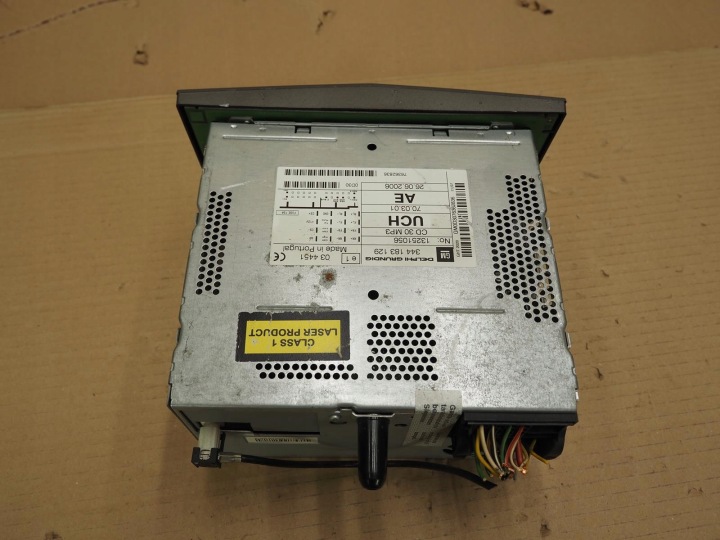 OPEL ZAFIRA B RADIO LECTEUR 13251056