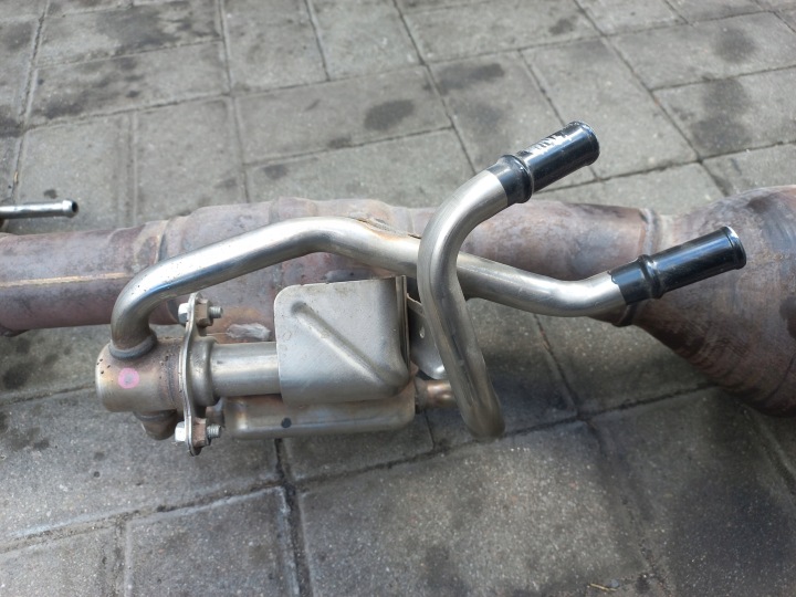 LEXUS UX 250H 2.0 HYBRIDE HYBRID CATALYSEUR FAP ORIGINAL 33739 2018-